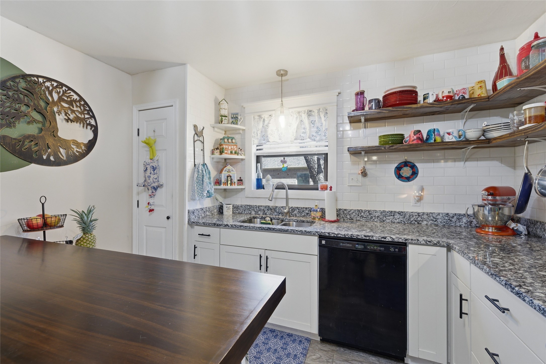 8715 S Monticello Circle Granbury TX 76049