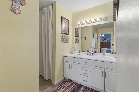 8715 S Monticello Circle Granbury TX 76049