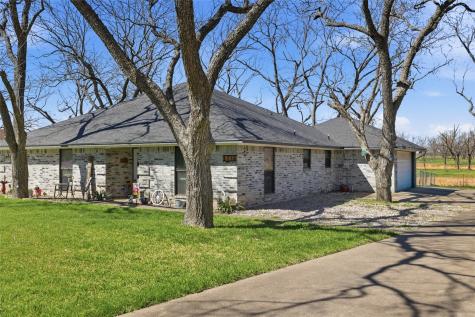 8715 S Monticello Circle Granbury TX 76049