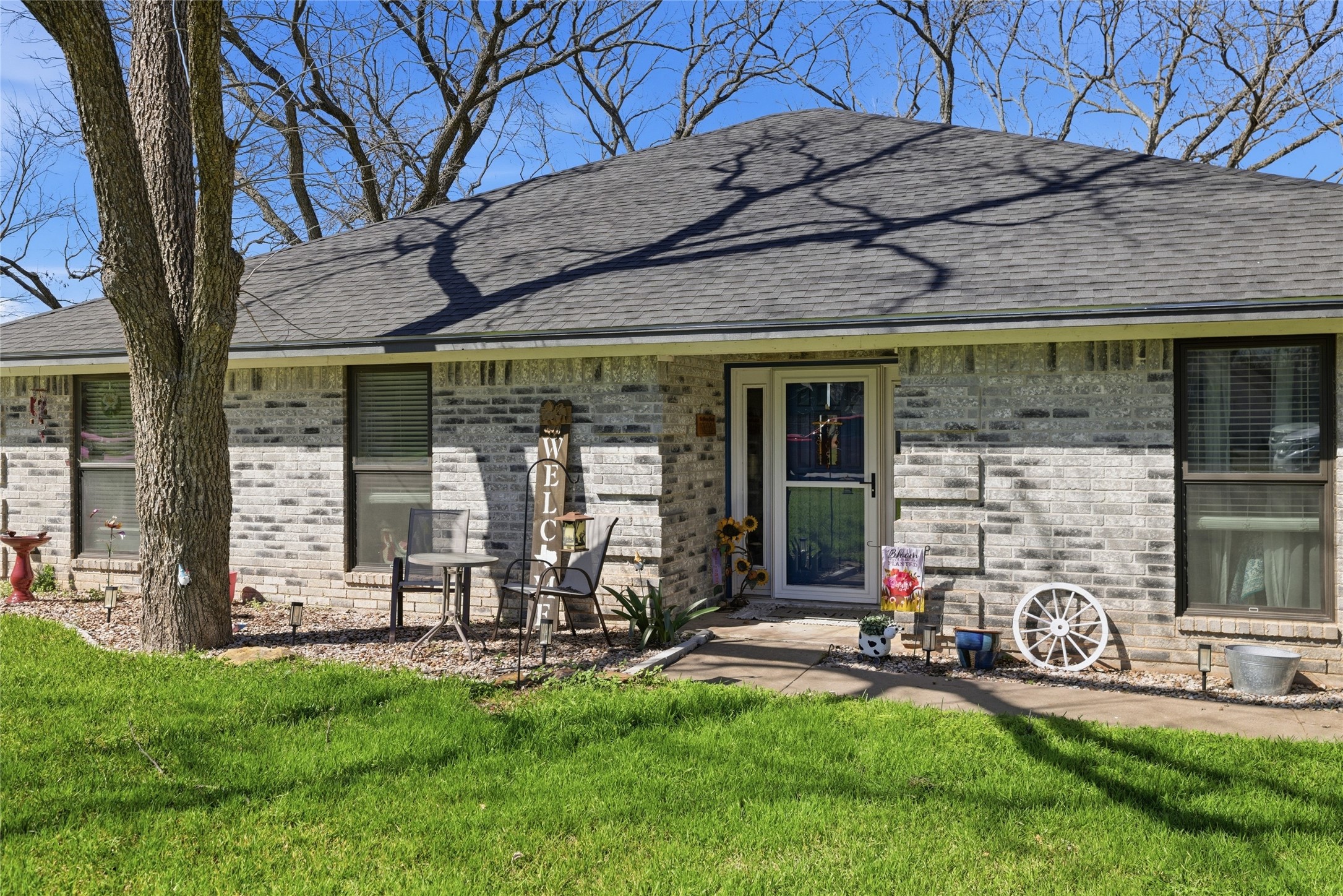 8715 S Monticello Circle Granbury TX 76049