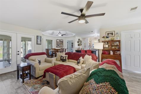 8715 S Monticello Circle Granbury TX 76049