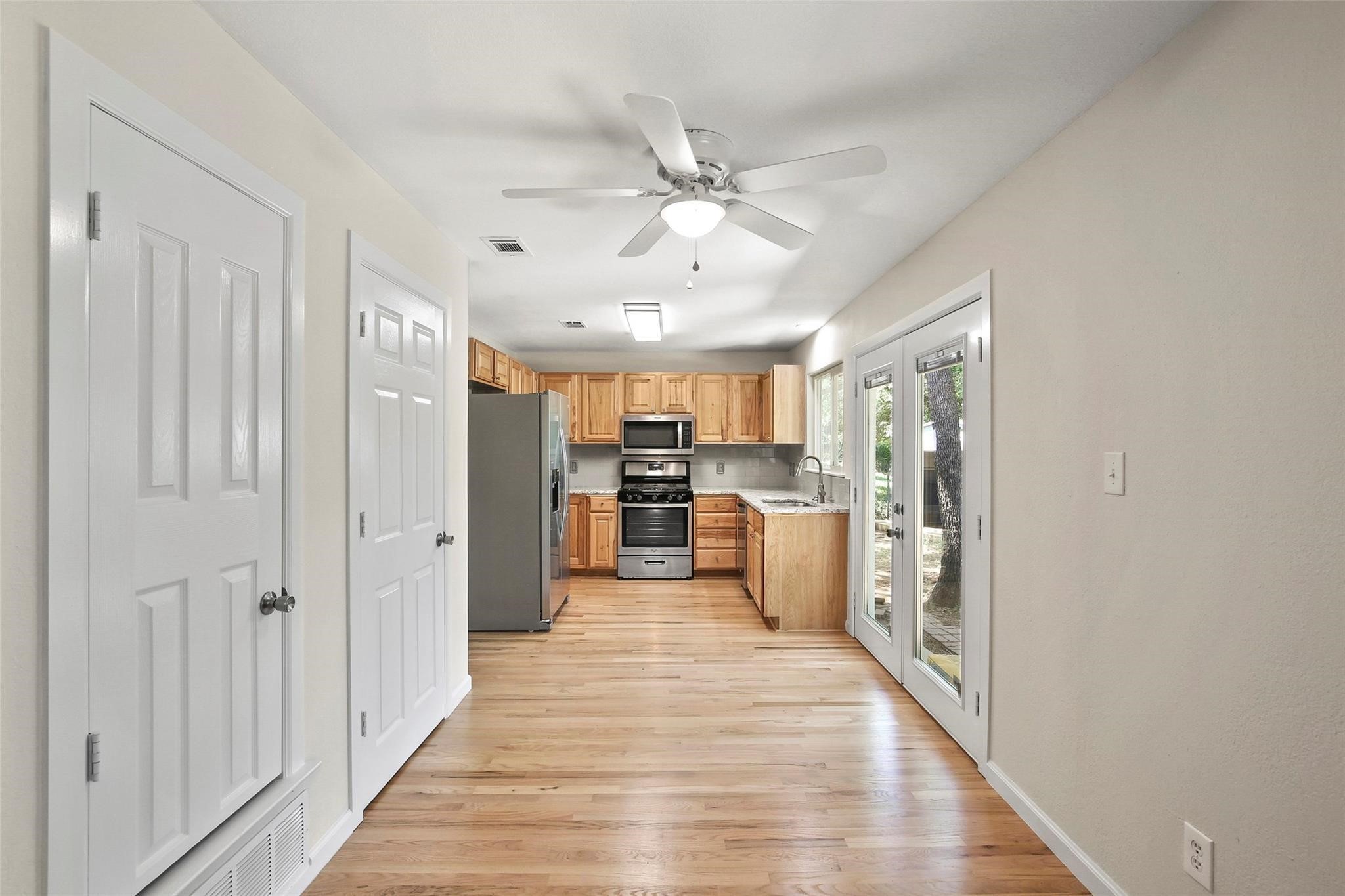 21 Horseshoe Drive Highland Village TX 75077