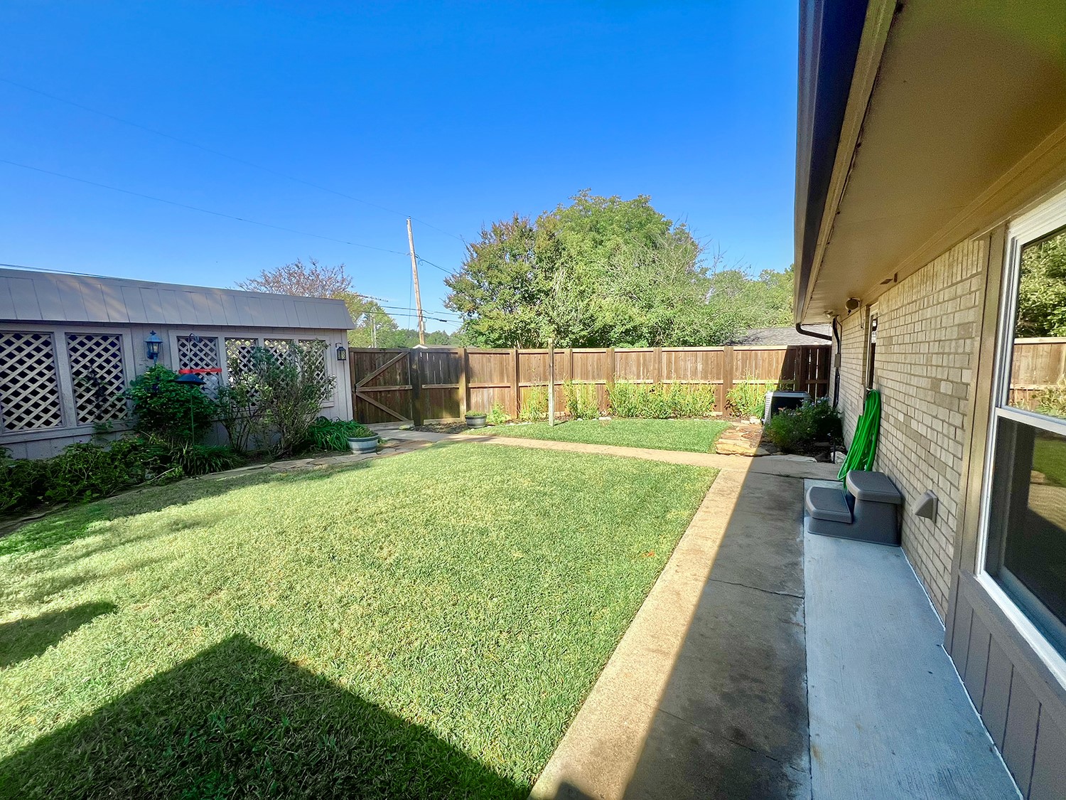 2626 Shoreline Drive Sherman TX 75092