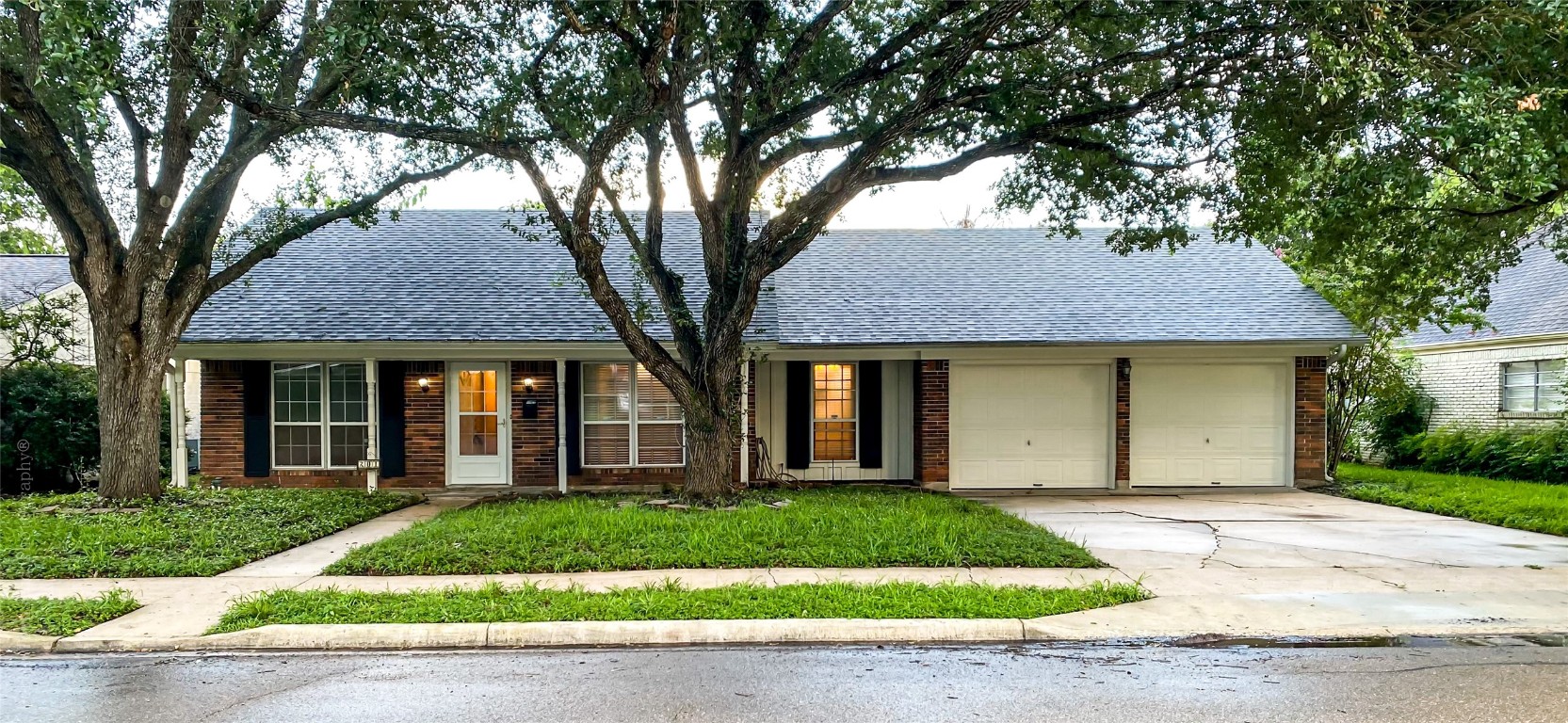 201 Yorkshire Lane Victoria TX 77904
