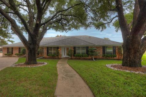 601 Lincoln Court Arlington TX 76006