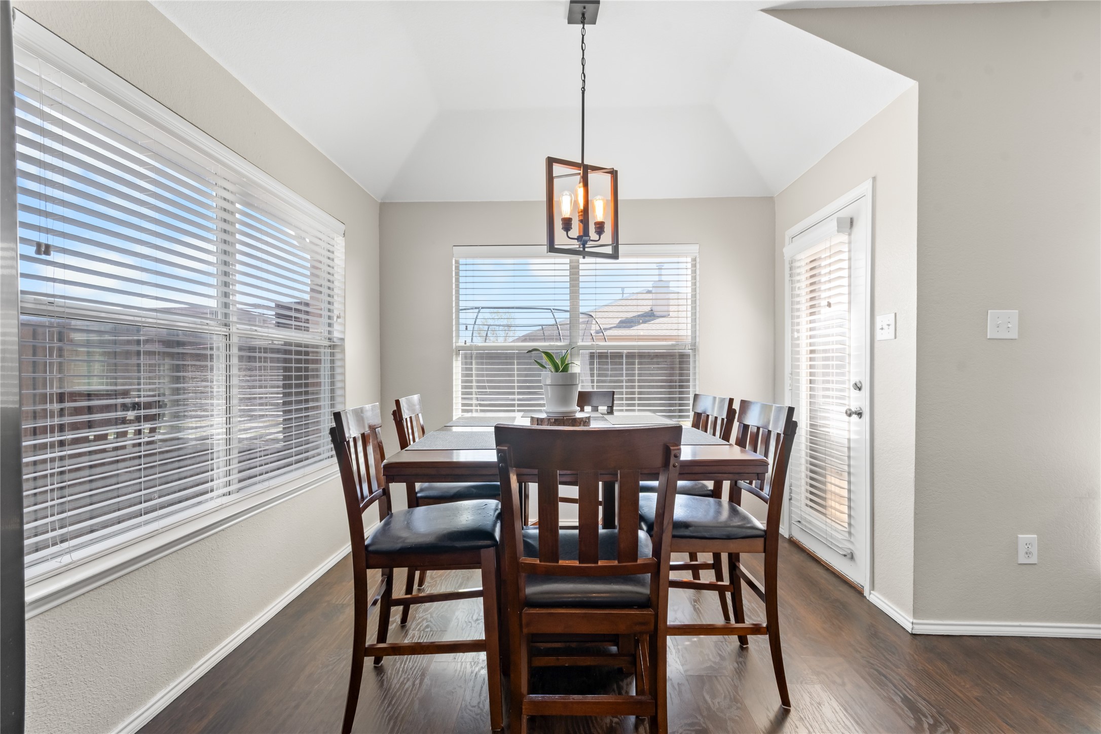 2861 Avery Rockwall TX 75032