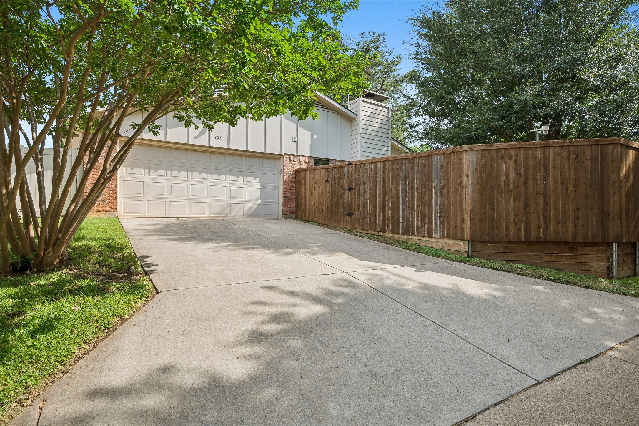 705 Walnut Drive Lewisville TX 75067