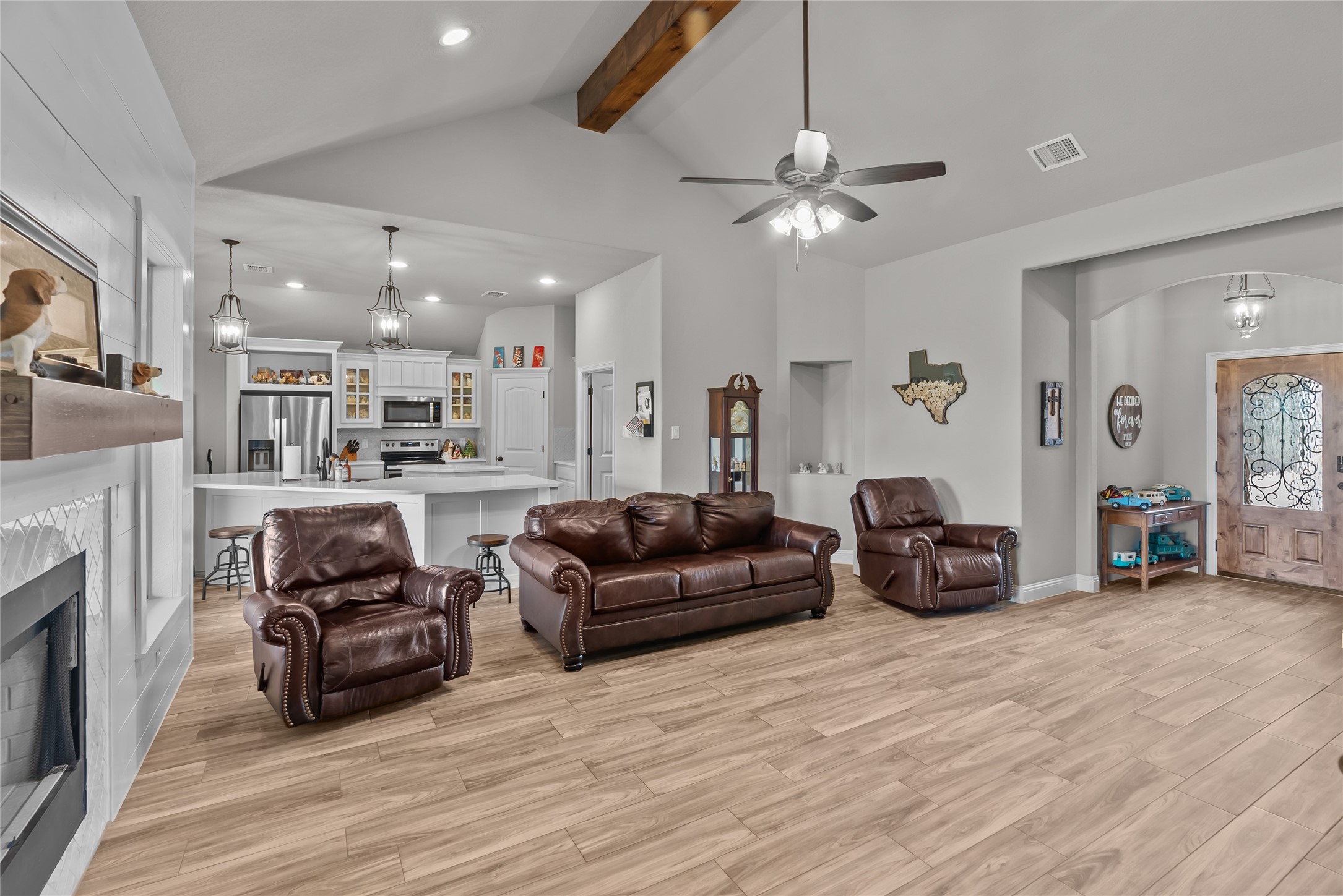 204 Landry Avenue Godley TX 76044