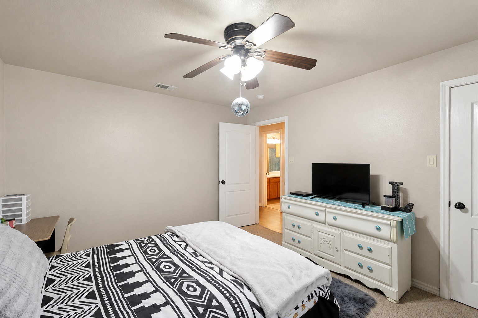8424 Marianna Way Alvarado TX 76009
