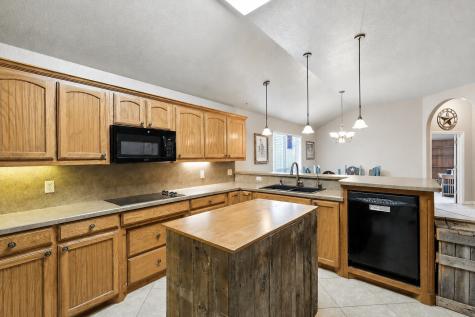 8424 Marianna Way Alvarado TX 76009