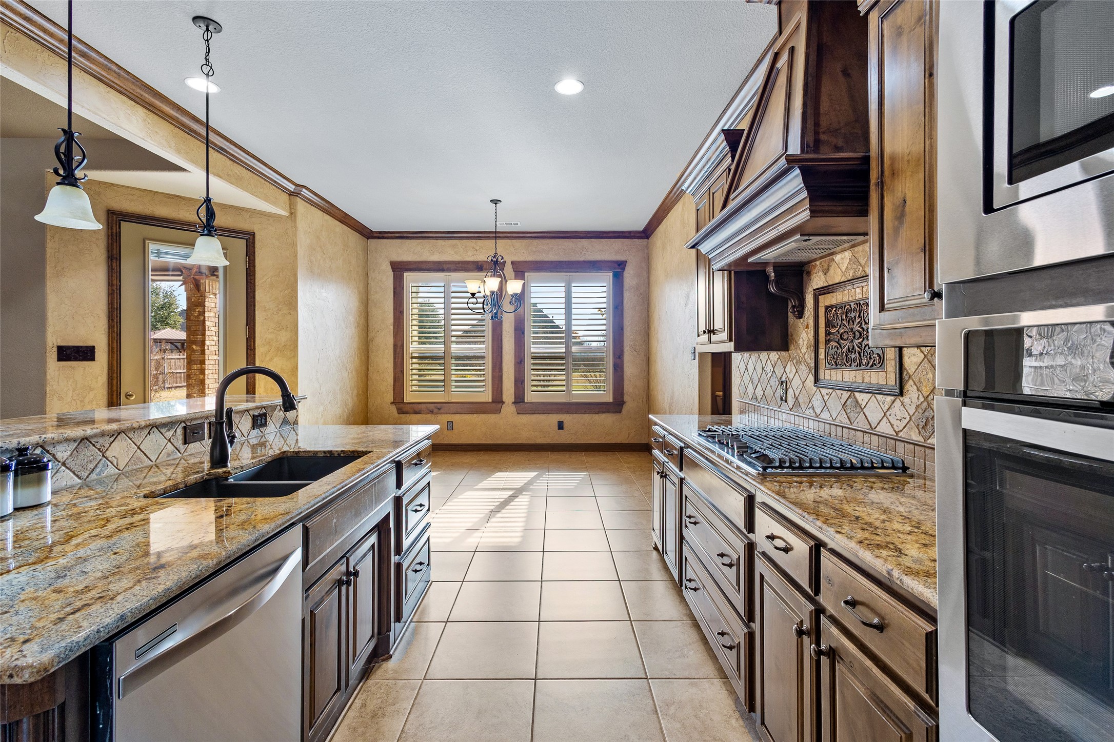 1317 Bluff Springs Drive Fort Worth TX 76052