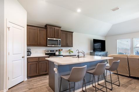 610 Autumn Avenue Justin TX 76247