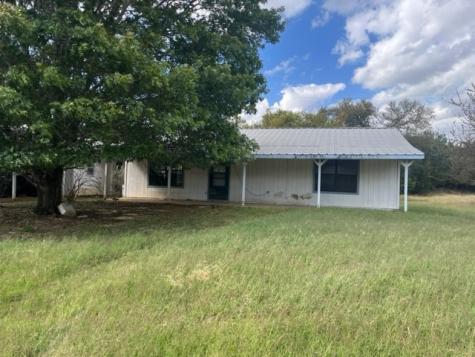 300 A E 3rd Street Iredell TX 76649