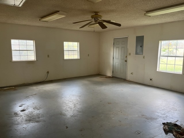 300 A E 3rd Street Iredell TX 76649