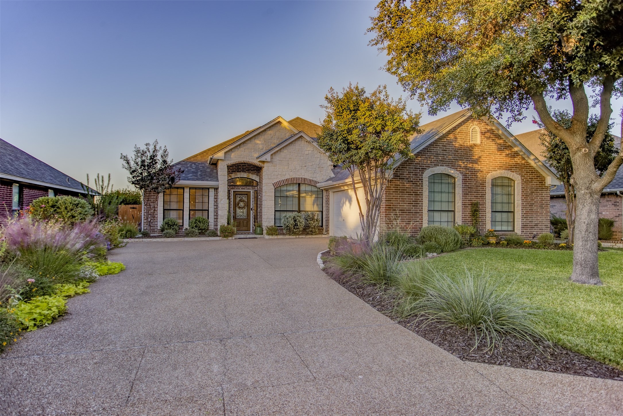 11100 Castle Oak Lane Fort Worth TX 76108