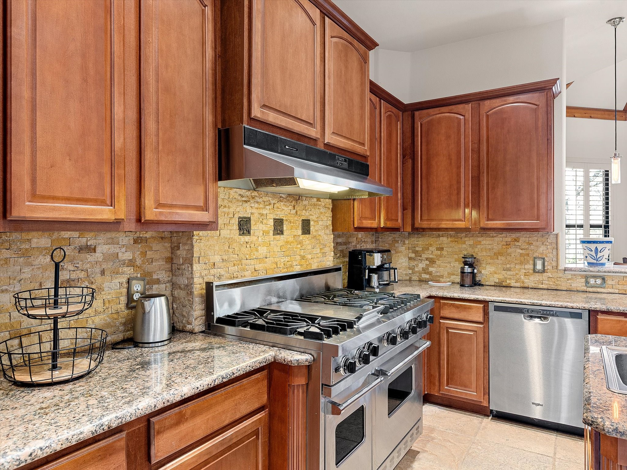 2050 E Oak Shores Drive Cross Roads TX 76227