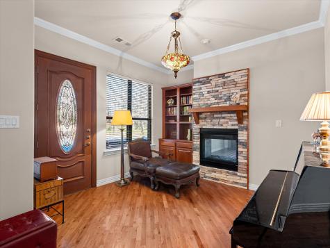 2050 E Oak Shores Drive Cross Roads TX 76227