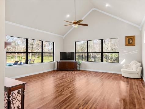 2050 E Oak Shores Drive Cross Roads TX 76227