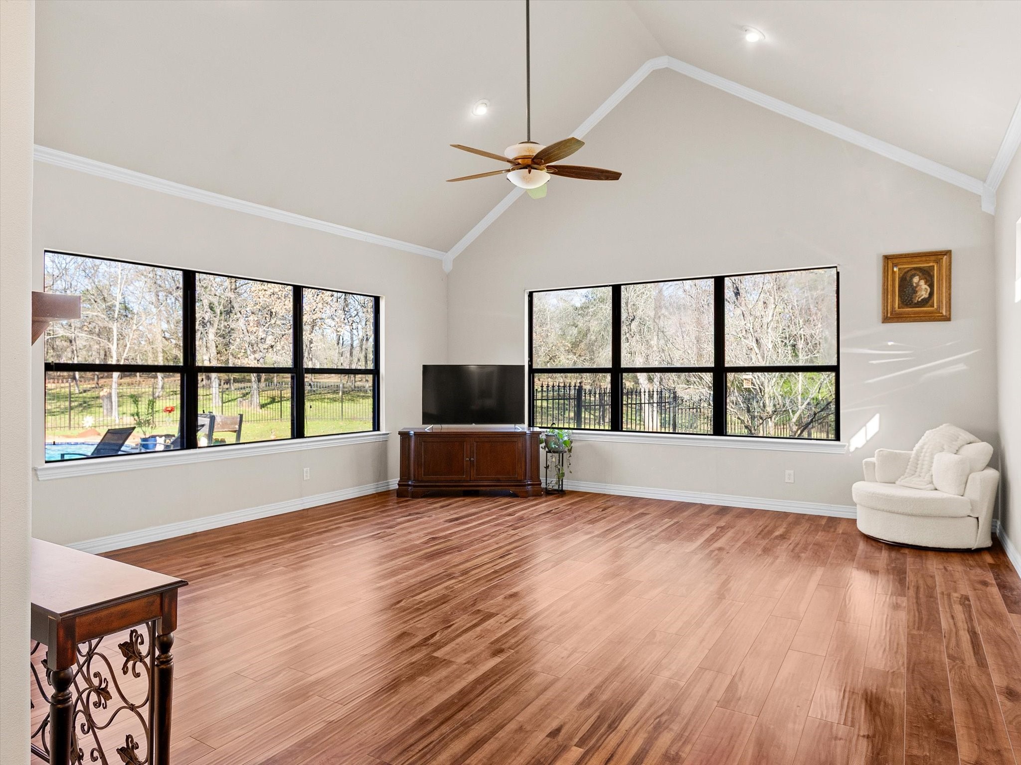 2050 E Oak Shores Drive Cross Roads TX 76227