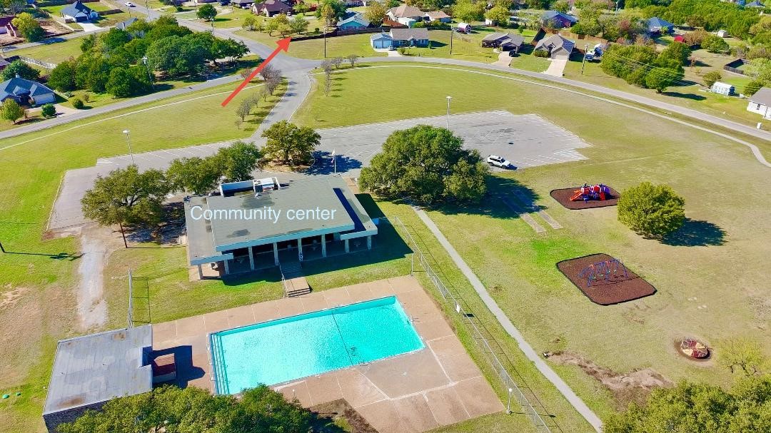 1024 W Apache Trail Granbury TX 76048