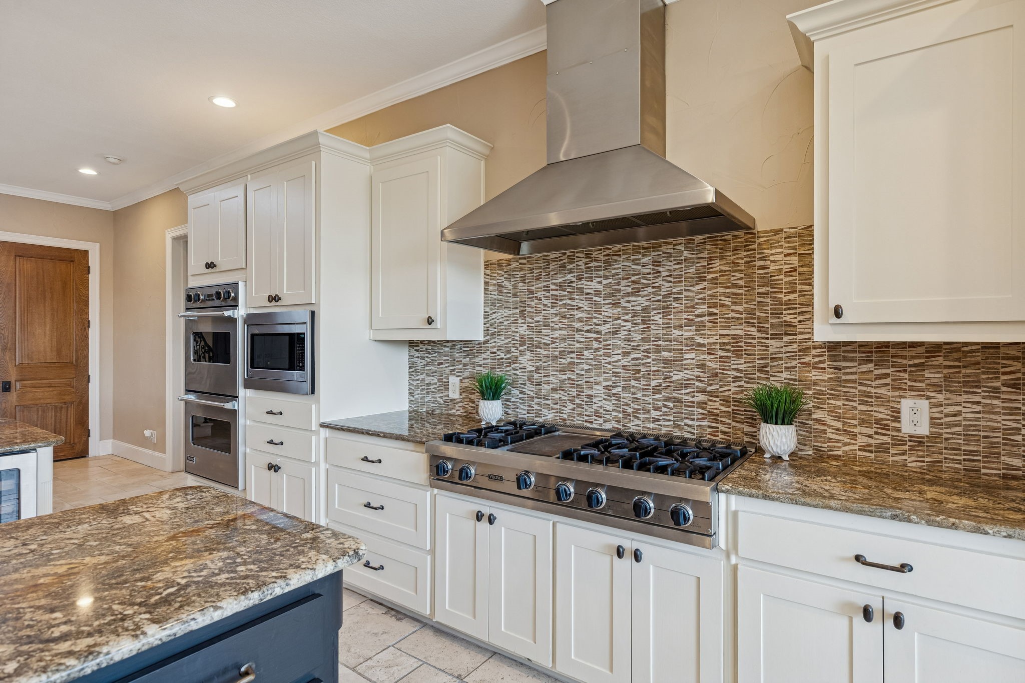 2966 Peninsula Drive Grapevine TX 76051