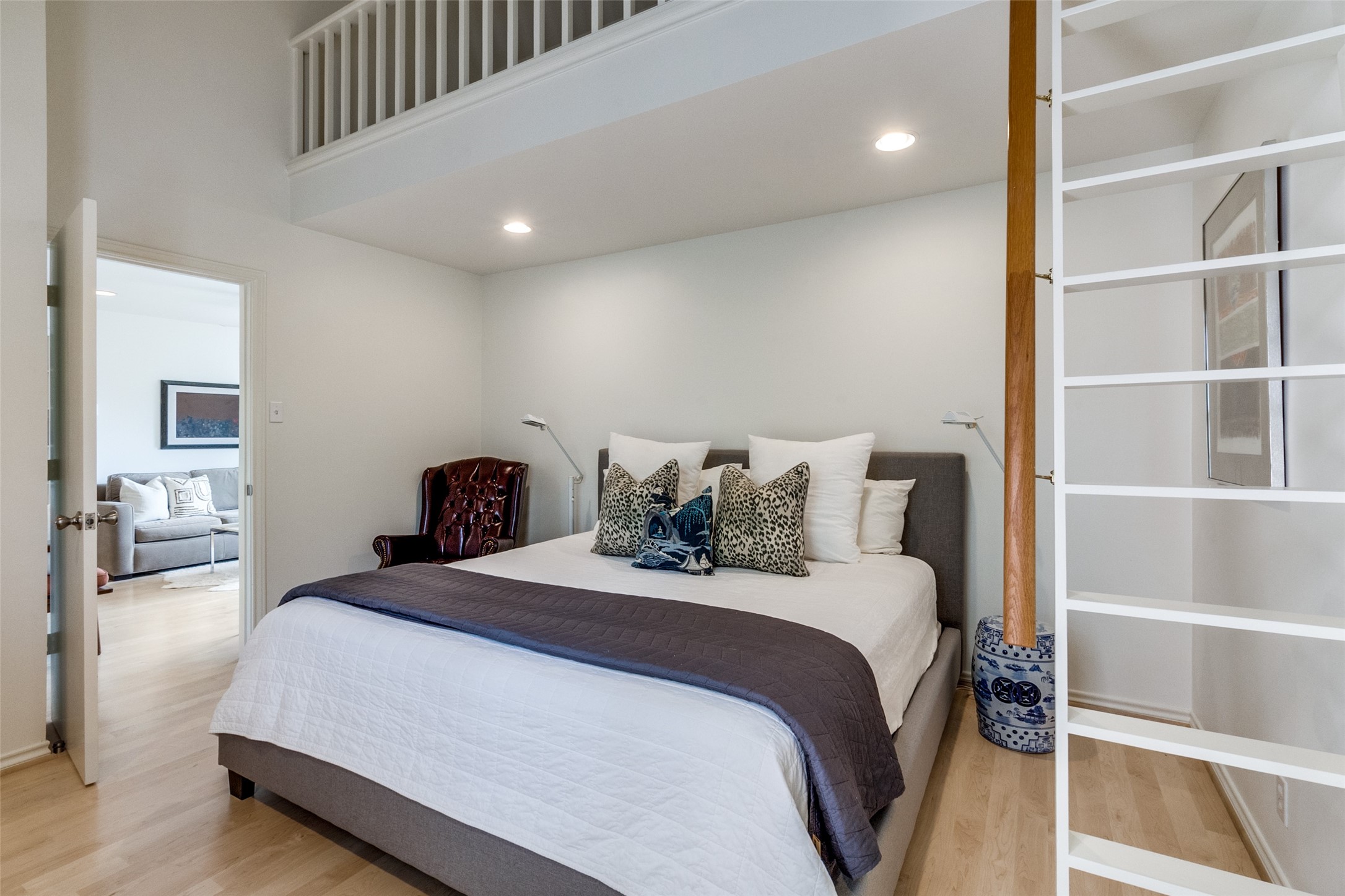 5606 Dittmar Place Dallas TX 75229
