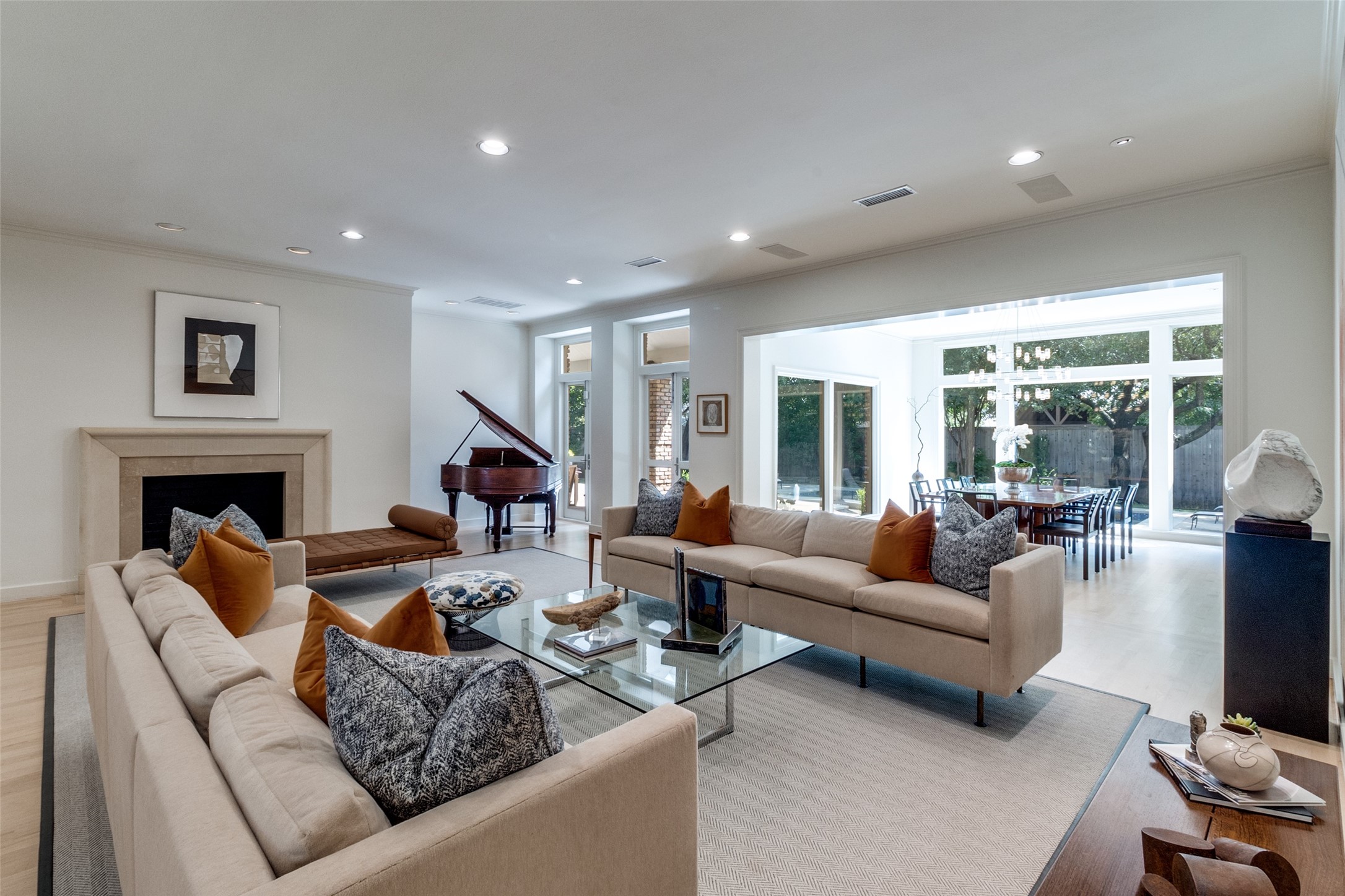 5606 Dittmar Place Dallas TX 75229
