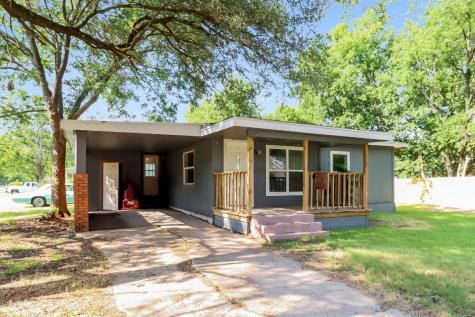 100 E Houston Street Leonard TX 75452