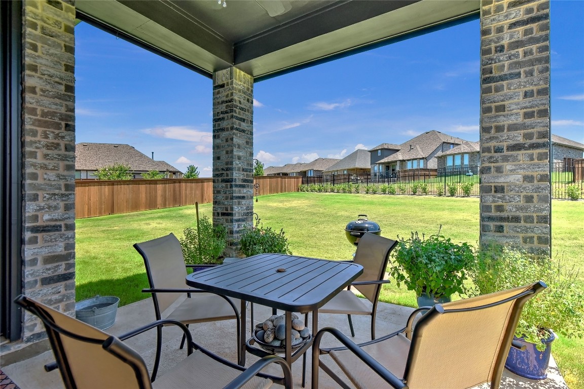 3802 Deer Point Drive Denison TX 75020