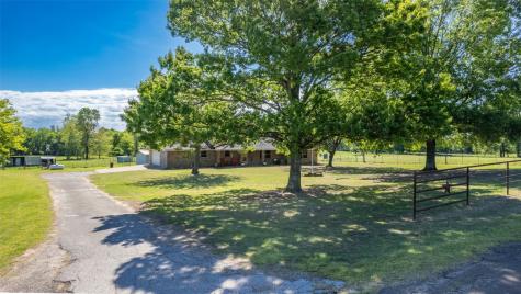 2495 County Road 2421 Como TX 75431