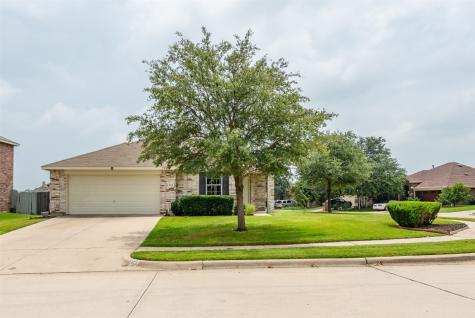 674 Horn Street Crowley TX 76036