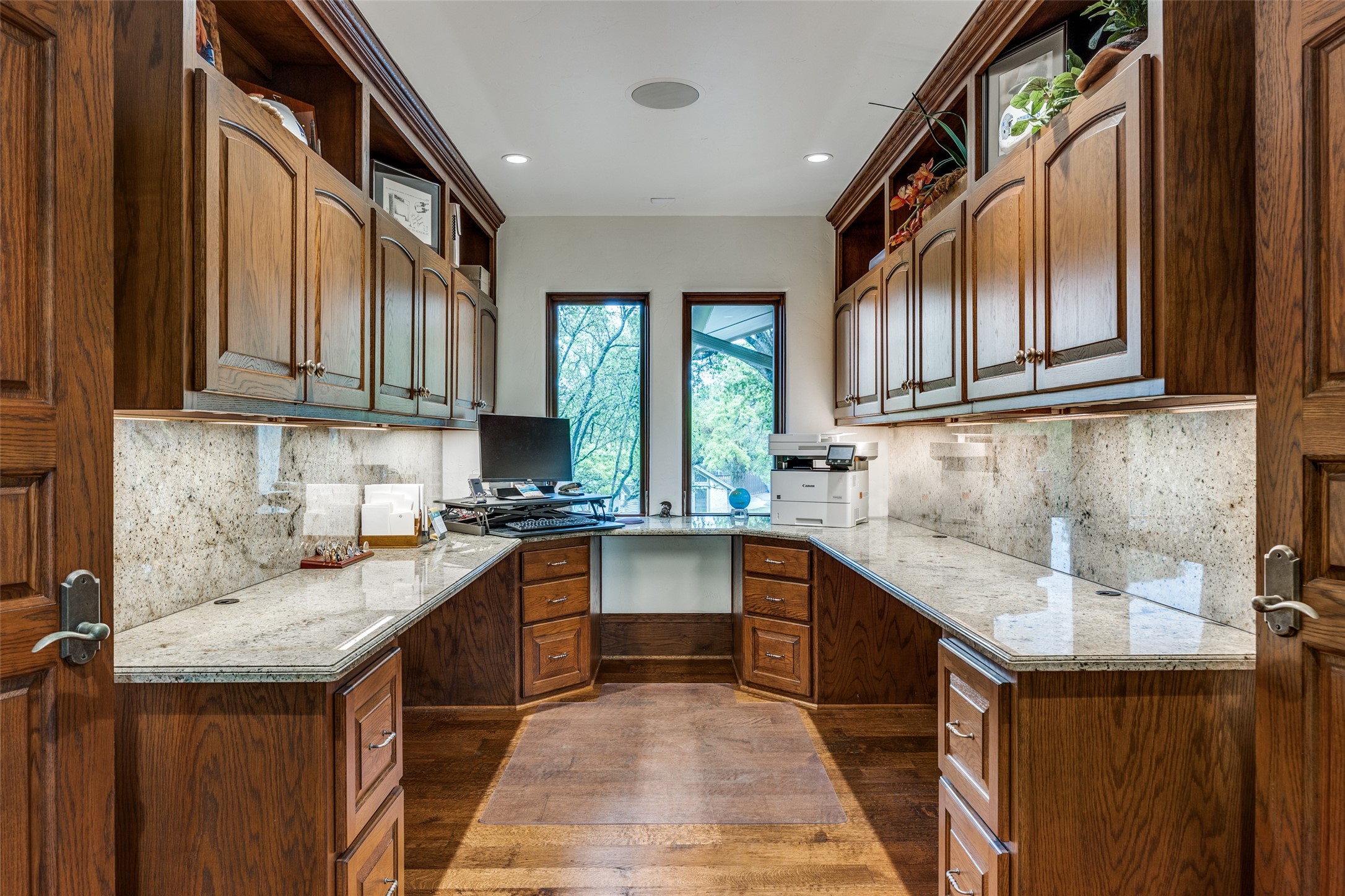 6812 Midcrest Drive Dallas TX 75254