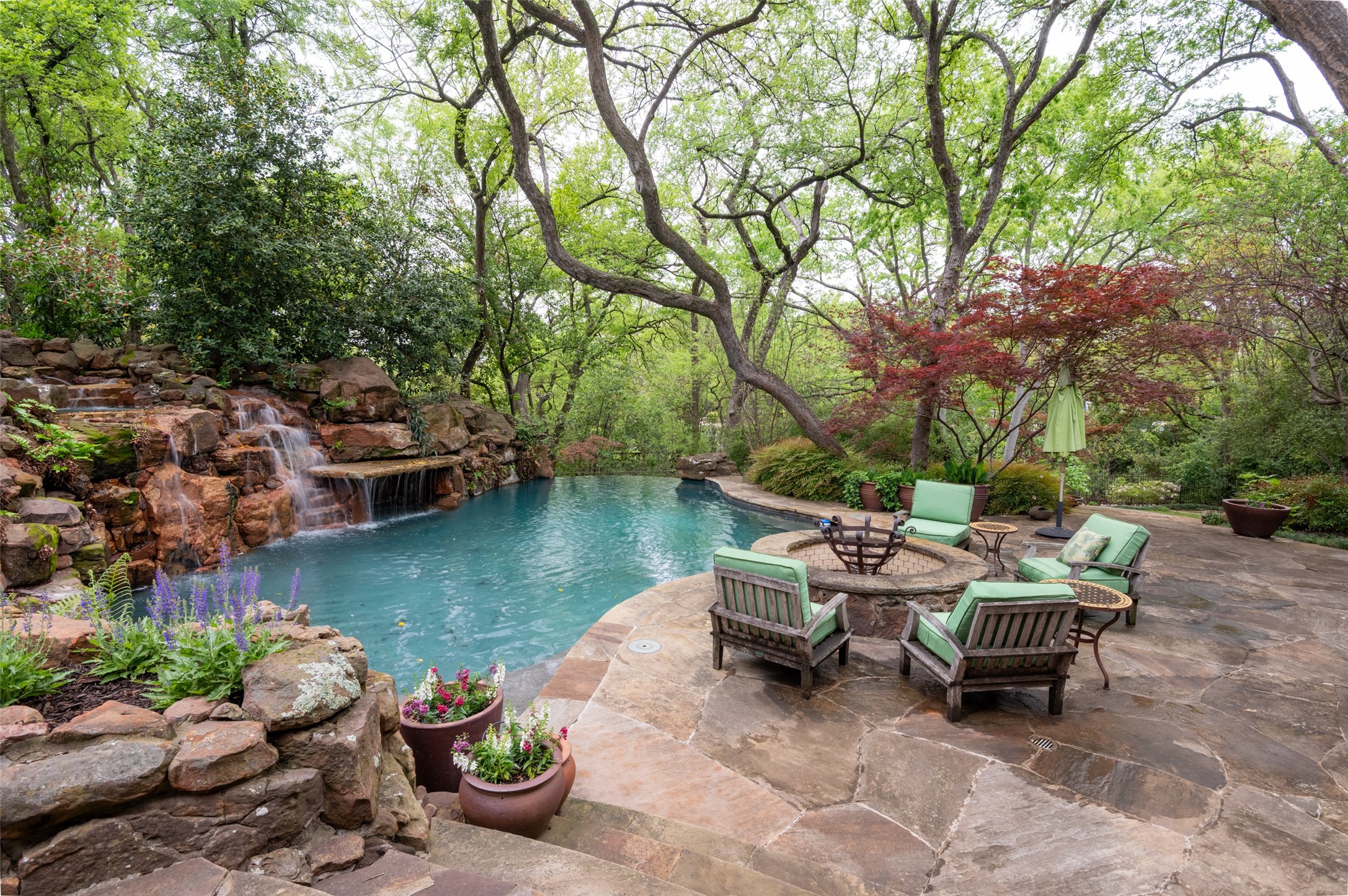 6812 Midcrest Drive Dallas TX 75254
