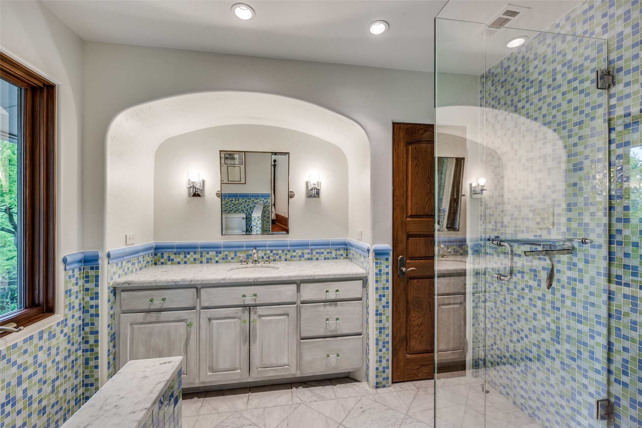 6812 Midcrest Drive Dallas TX 75254