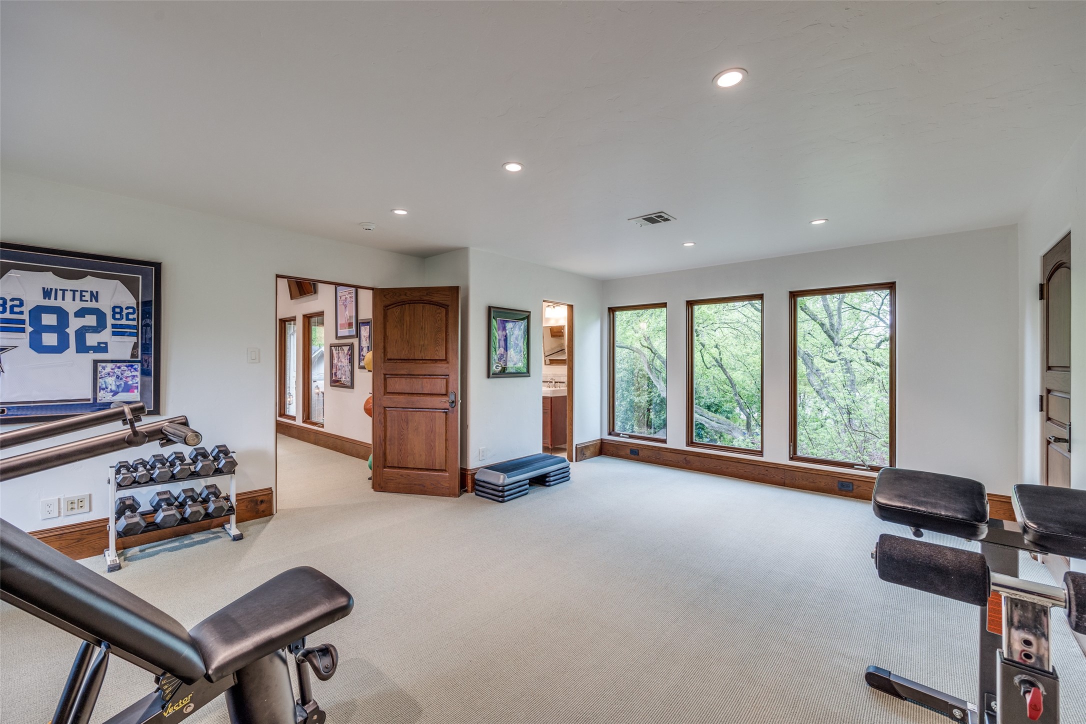 6812 Midcrest Drive Dallas TX 75254