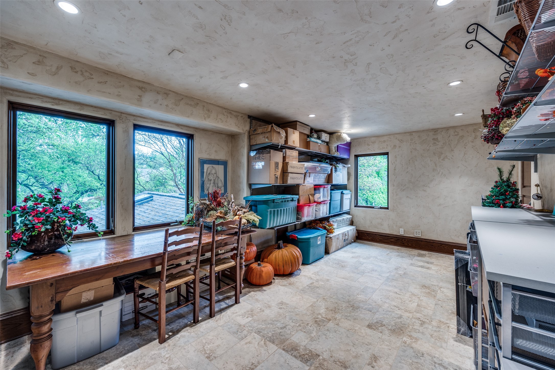 6812 Midcrest Drive Dallas TX 75254