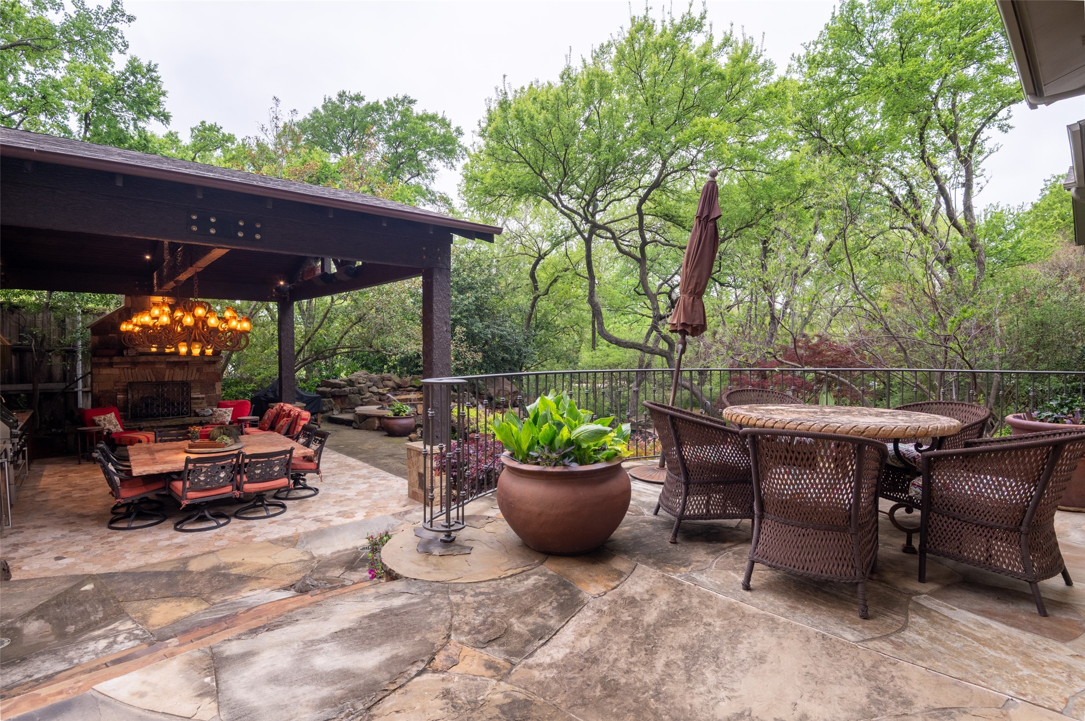 6812 Midcrest Drive Dallas TX 75254
