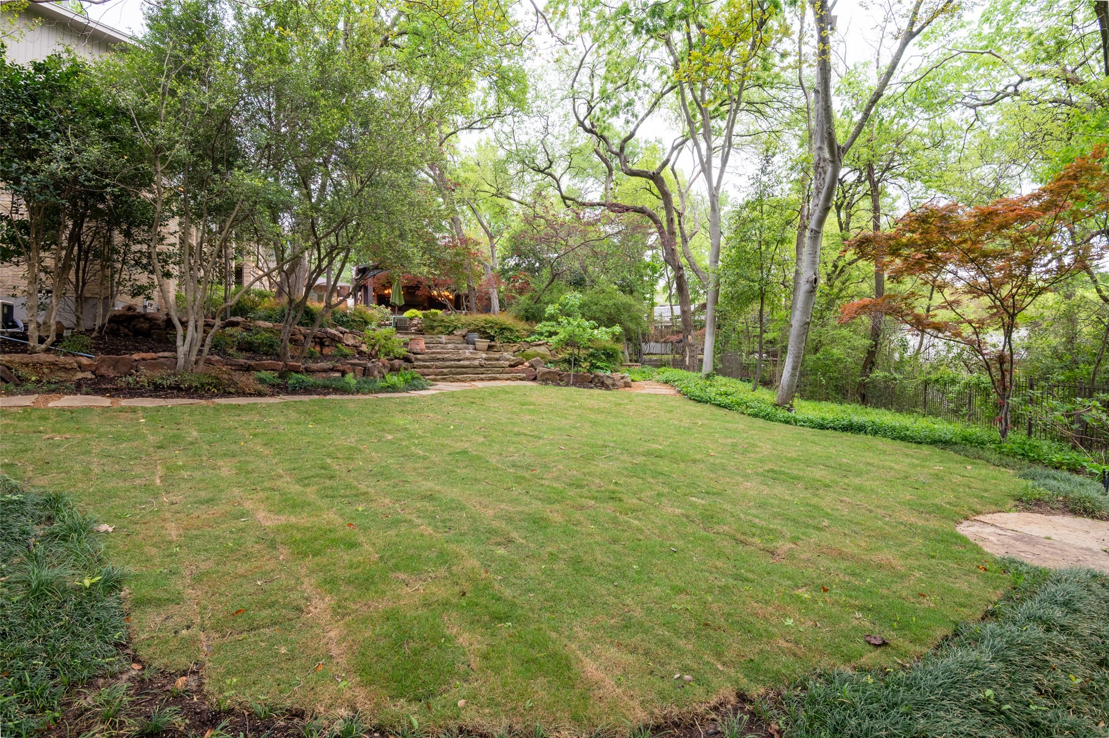 6812 Midcrest Drive Dallas TX 75254