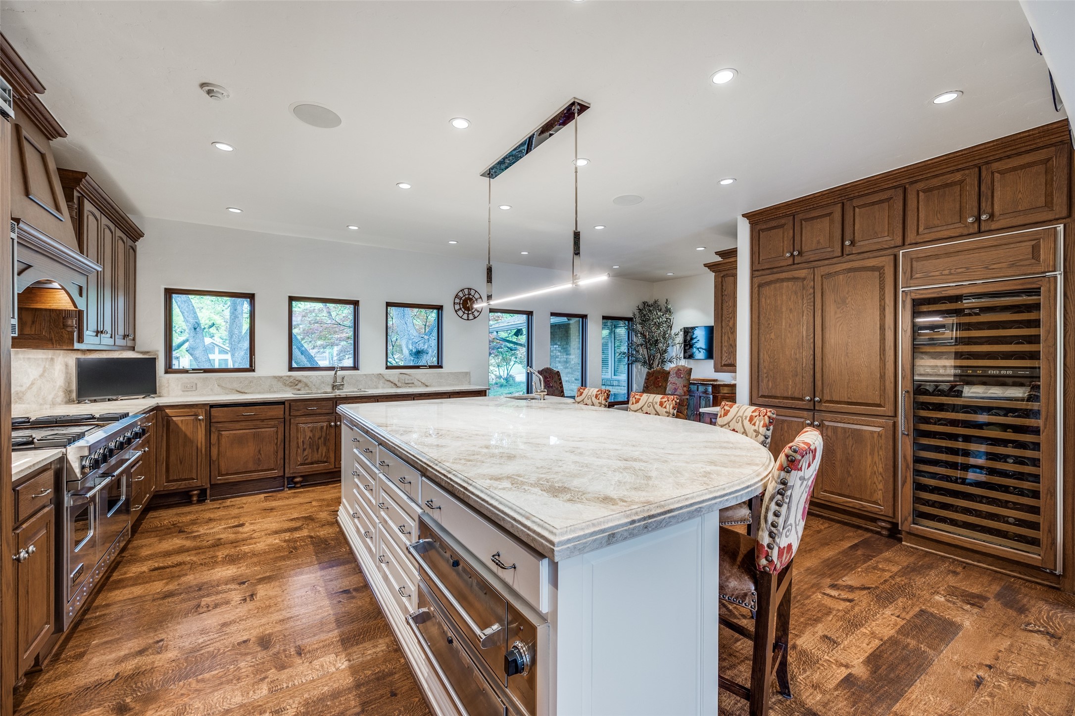 6812 Midcrest Drive Dallas TX 75254