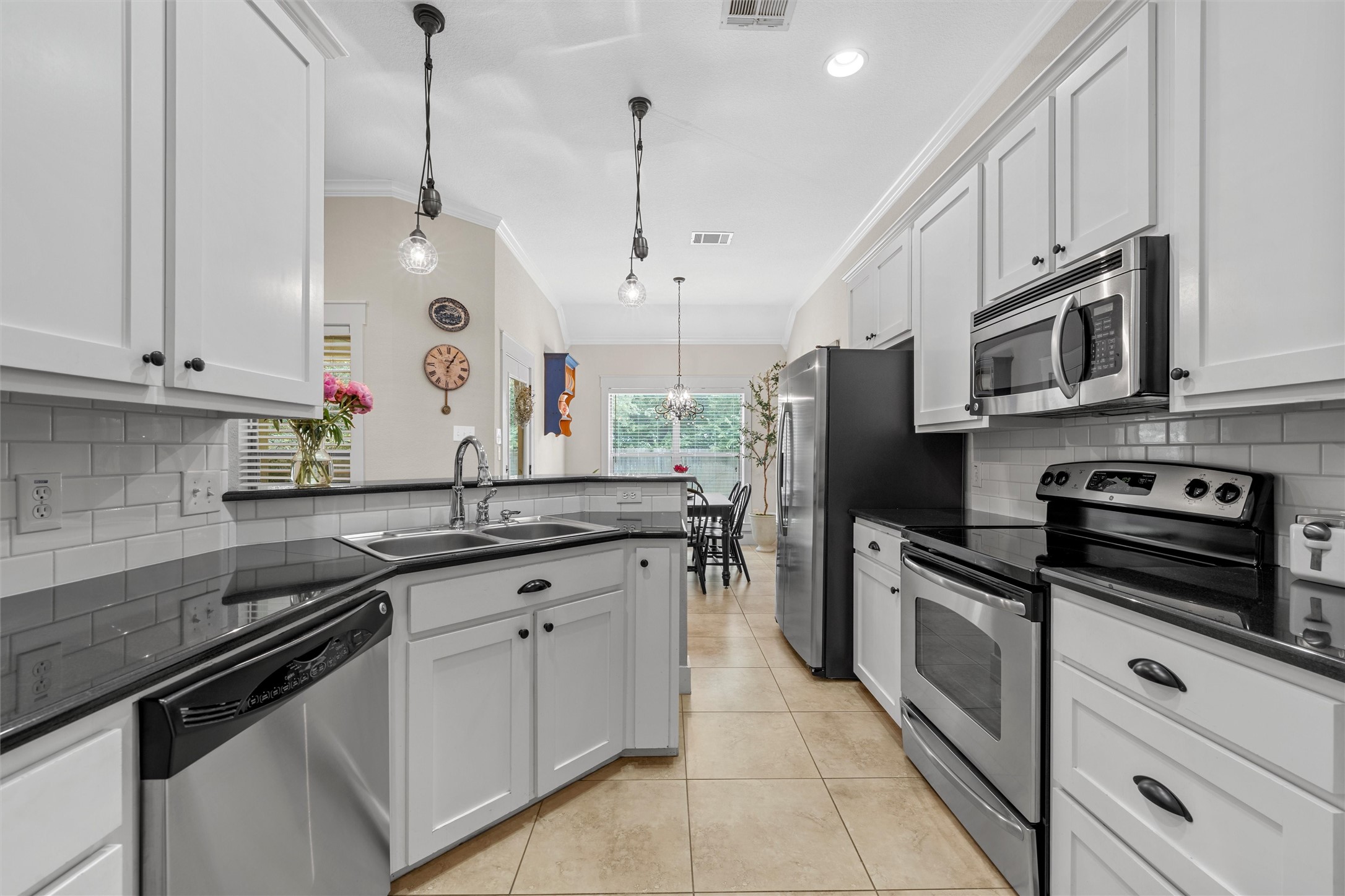 513 Kings Row Woodway TX 76712
