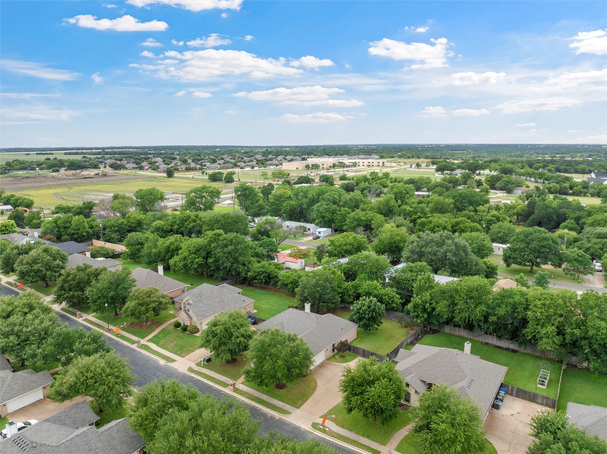 513 Kings Row Woodway TX 76712
