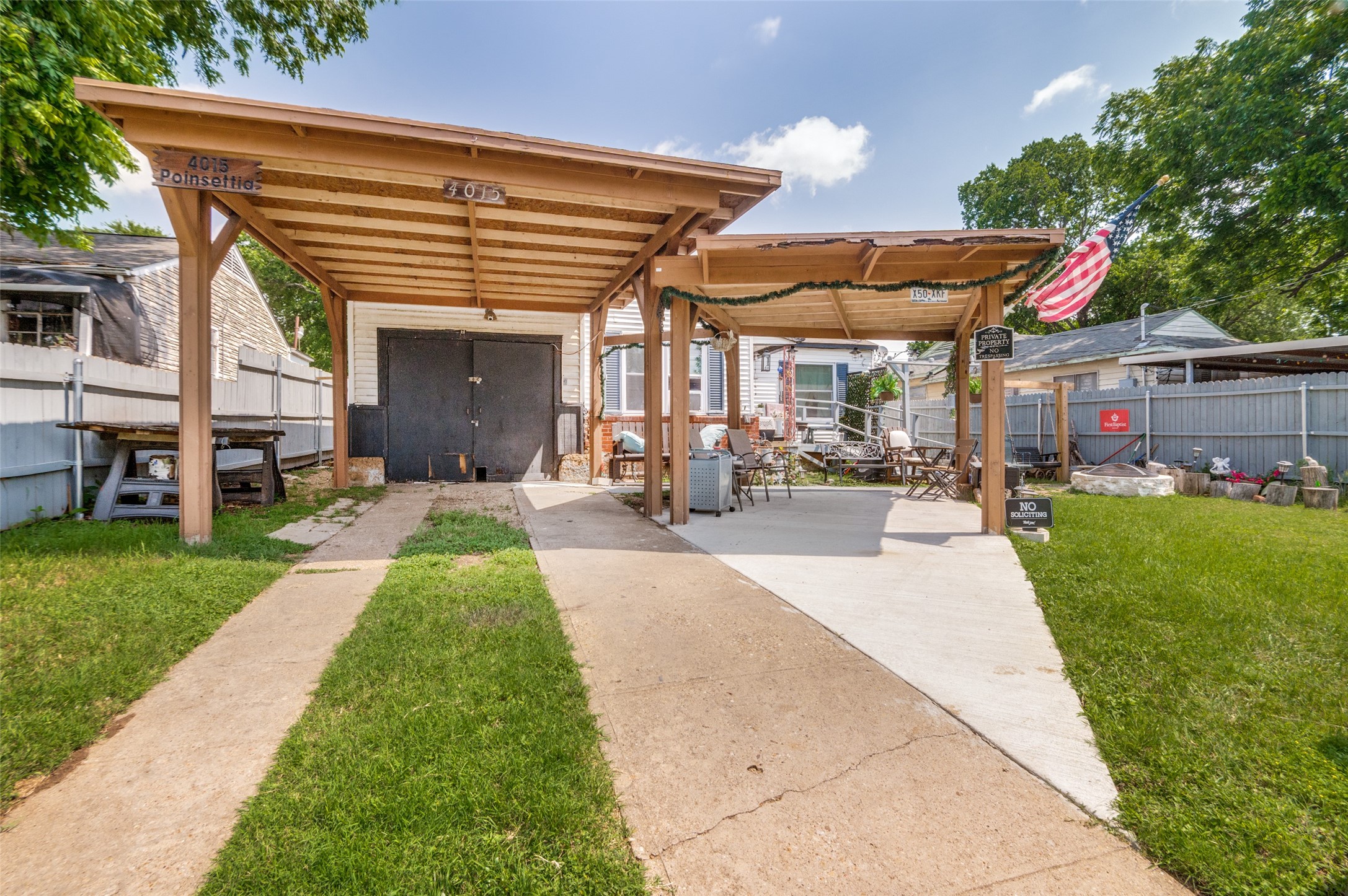 4015 Poinsettia Drive Dallas TX 75211