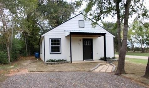 820 S Athena Street Troup TX 75789