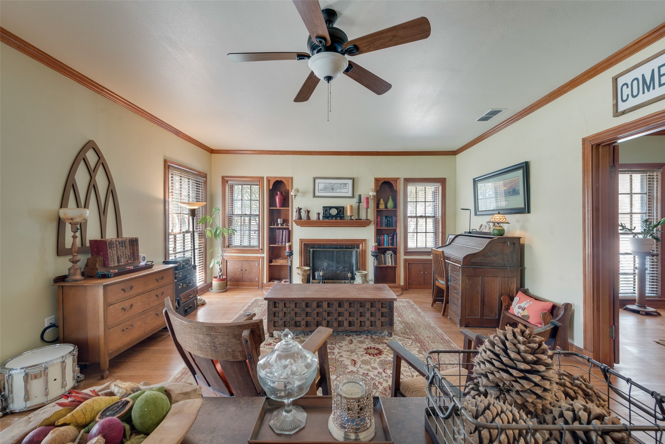 233 E High Street Wills Point TX 75169