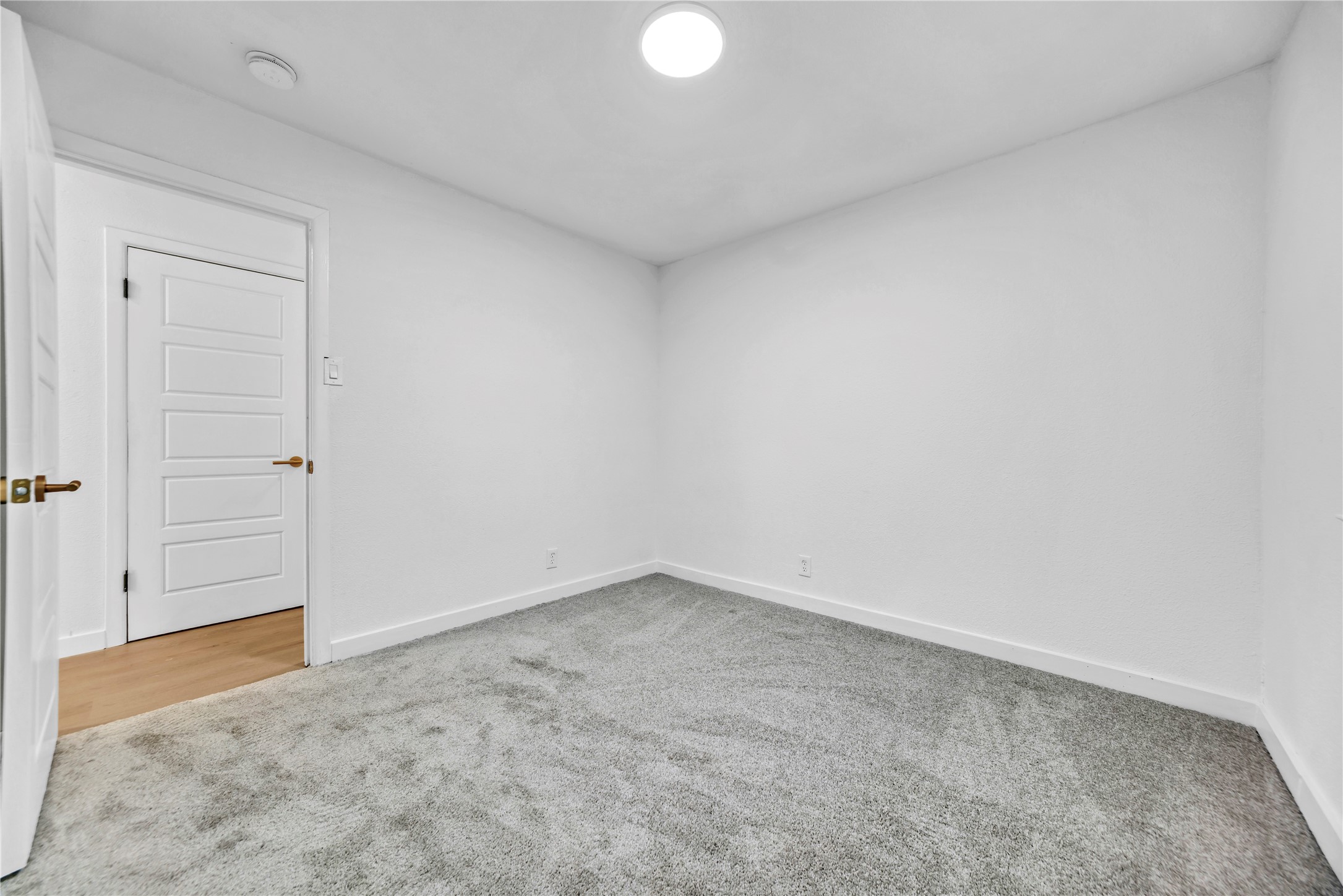 808 Hillcrest Drive Arlington TX 76010