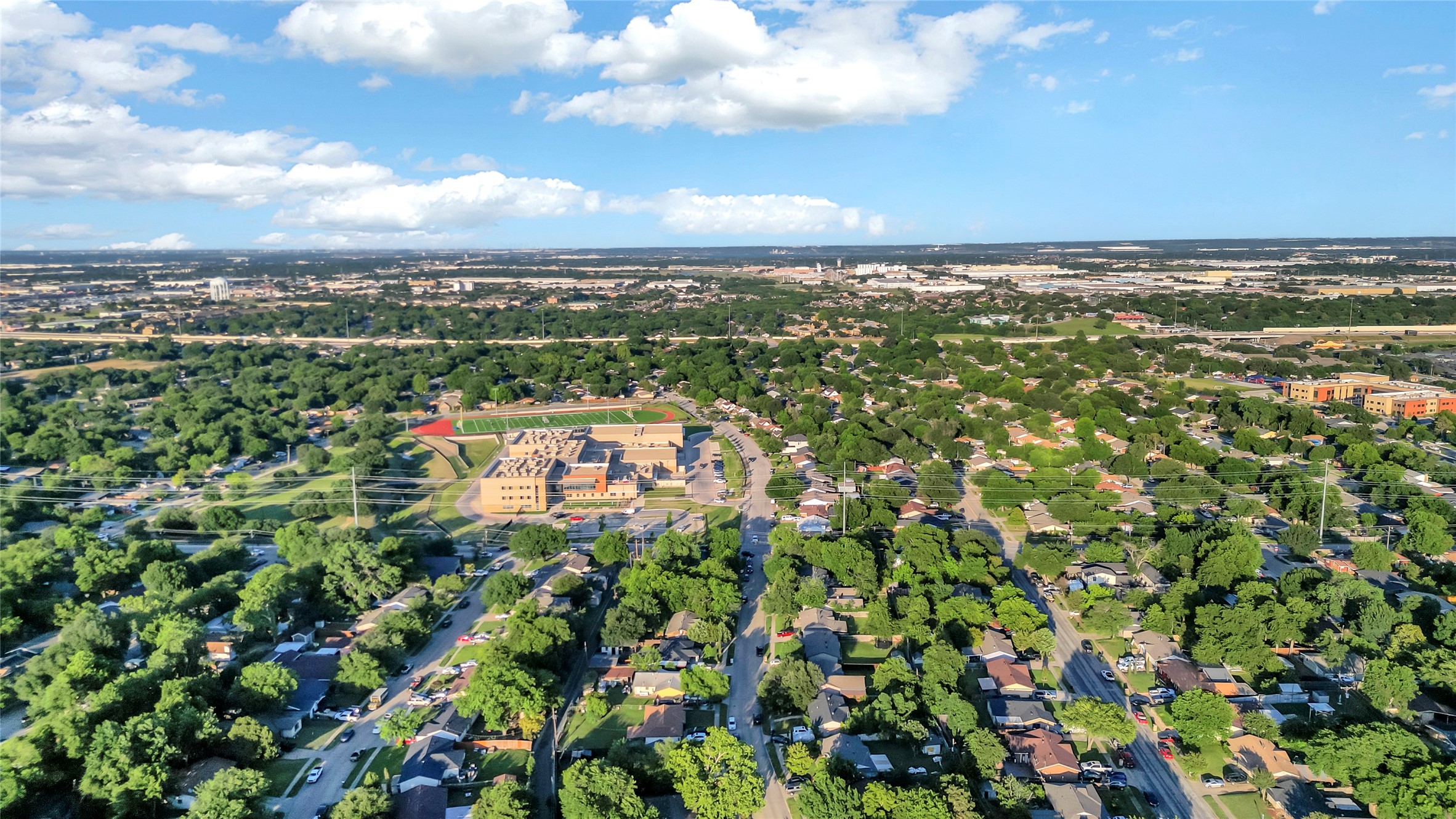 808 Hillcrest Drive Arlington TX 76010
