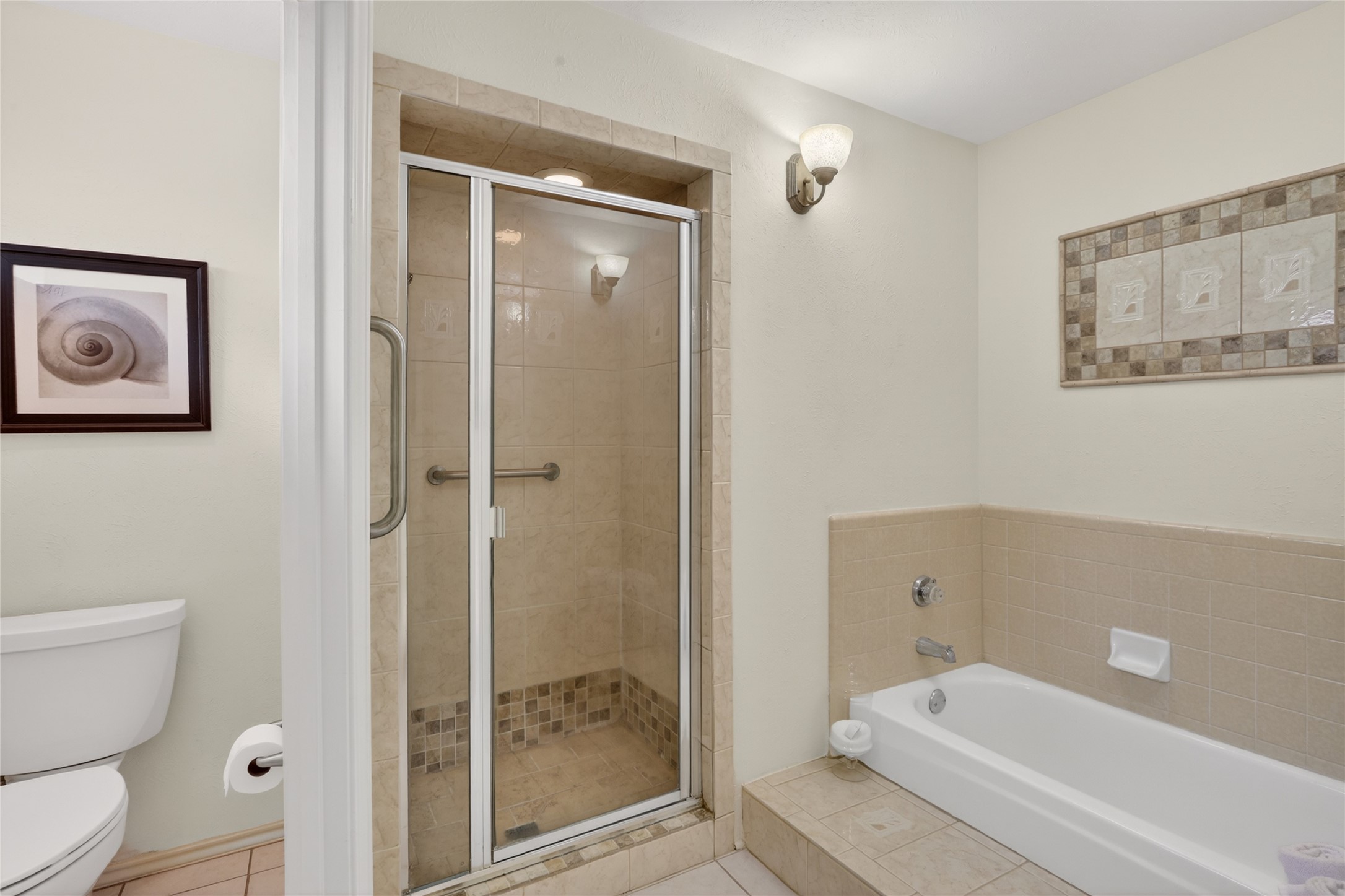 8261 Club Meadows Drive Dallas TX 75243