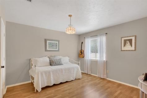8261 Club Meadows Drive Dallas TX 75243