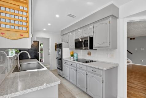 8261 Club Meadows Drive Dallas TX 75243