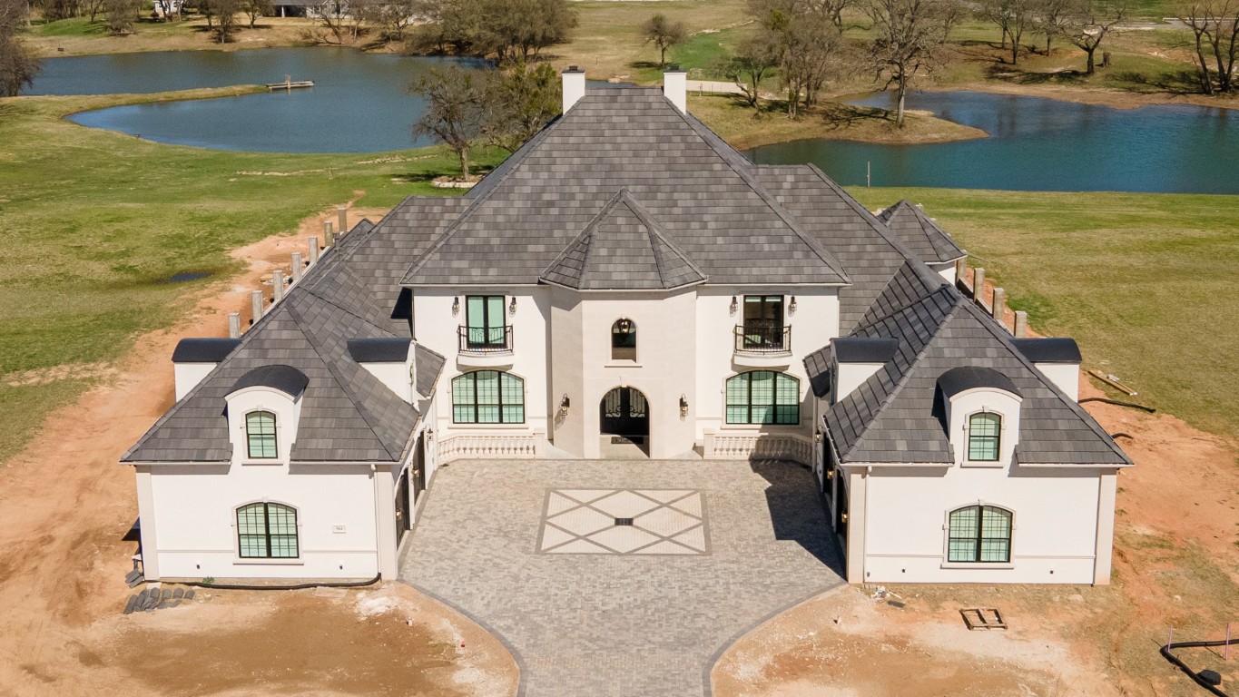 564 Lydia Lane Granbury TX 76049